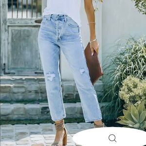 Vici Kason Distressed High Rise jeans. Size 26